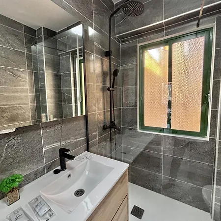 Coastal Retreats, & Ocean View Playa Arena Апартаменты *